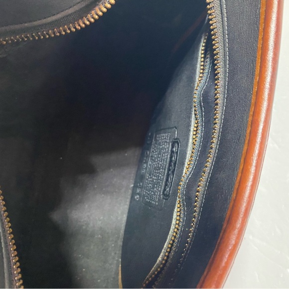 Vintage 80’s Coach Swagger Crossbody Bag Made In USA - Picture 5 of 14